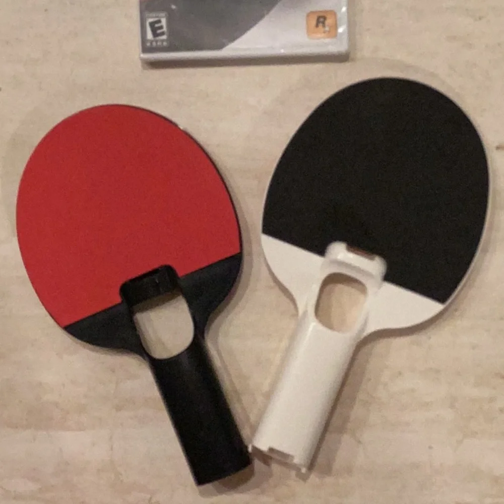 Table Tennis Nintendo Wii Game New & 2 Ping Pong Paddles Rockstar